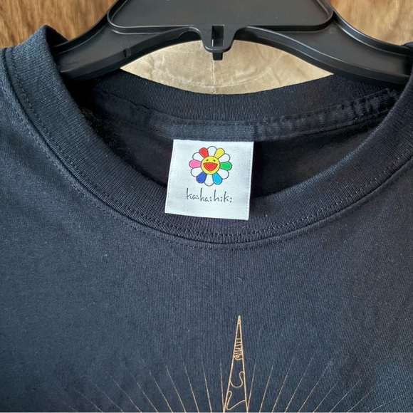 KAIKAI KIKI sz L Takashi Murakami Mr Pointy & The Four Guards Black Tee Tshirt - Picture 2 of 7